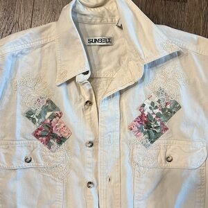 Vintage Sunbelt Cream Button-Up Shirt with Floral Embroidery